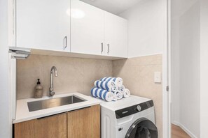 Interior - Beachside Bliss on Sixth Ave (Sunshine Coast)