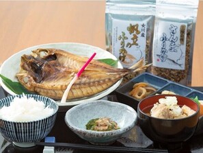 Food and drink - Hotel El Faro Onagawa Trailer Village (Onagawa)