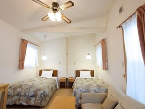 Room - Hotel El Faro Onagawa Trailer Village (Onagawa)