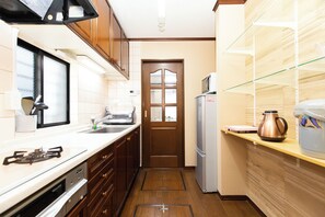 Private kitchen - Shinagawa Wisteria Residence (Tokyo)