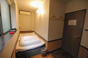 Room - Petit Hotel Cosmos (Tokyo)
