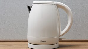 Kopi dan/atau alat penyeduh kopi