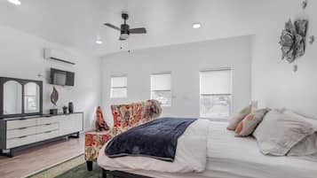 2 bedrooms, WiFi, bed sheets