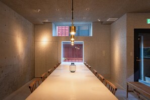 Interior - Node Saigawa (Kanazawa)