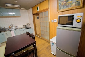 Private kitchen - Jizo House (Kyoto)