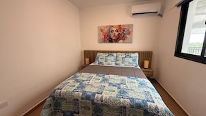 1 bedroom, free WiFi, bed sheets - Walking distance to the beach, cozy pent-house In the heart of Punta Cana. (Punta Cana)