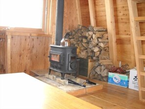 Interior - Niseko Shirokuma Cottage (Niseko)
