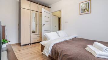1 bedroom, iron/ironing board, bed sheets