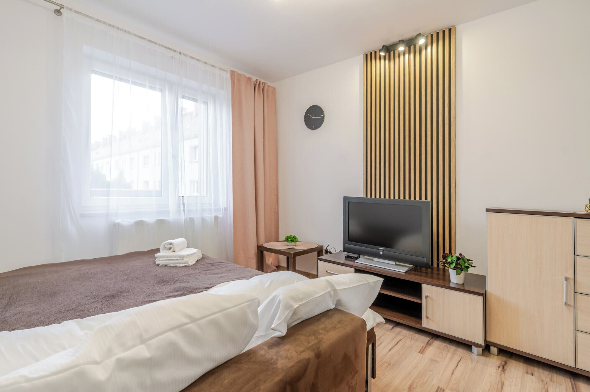 1 bedroom, iron/ironing board, bed sheets