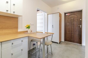 Dining - Gliwice Homely Apartment (Gliwice)