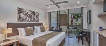 Temple Studio 327 Palm Cove