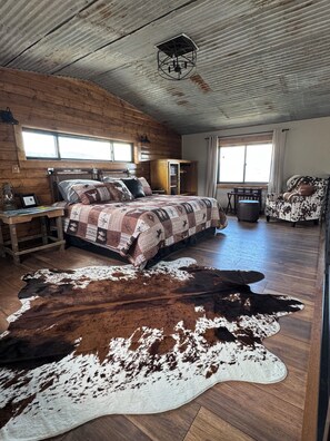 1 bedroom, iron/ironing board, travel cot, free WiFi