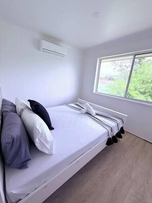 3 habitaciones, tabla de planchar con plancha y wifi 