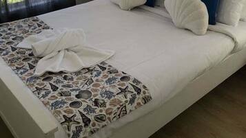 3 bedrooms, iron/ironing board, WiFi