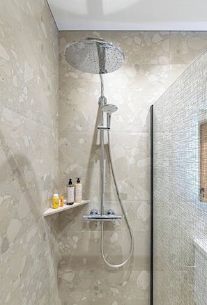 Hair dryer, towels