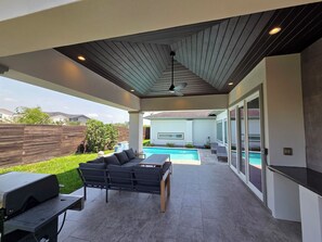 Terrace/patio - LUXURY, FINELY FURNISHED 3 BEDROOM 3.5 BATH, COVERED PADIO & POOL BROWNSVILLE TX (Brownsville)