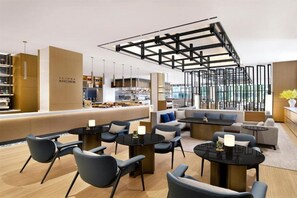 Dining - Courtyard Sejong (Sejong)