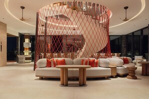 Lobby - SO/ Maldives (Emboodhoo Lagoon)
