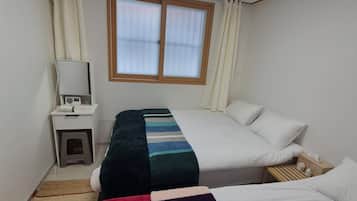 2 bedrooms, iron/ironing board, Internet, bed sheets