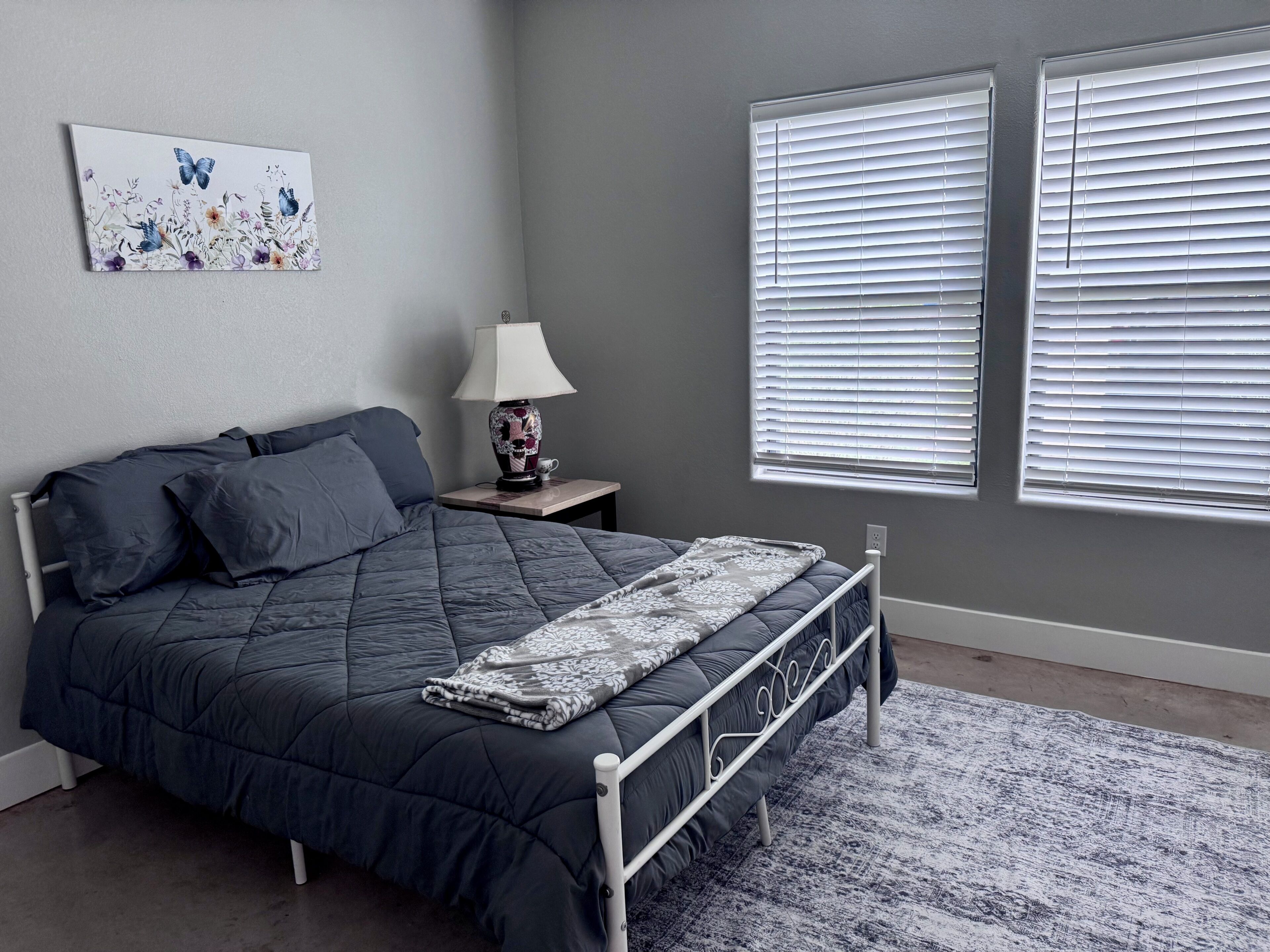 3 bedrooms, desk, free WiFi, bed sheets