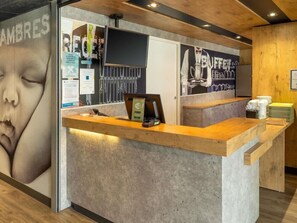 Lobby - Ibis Budget Les Sables Olonne Sur Mer (Les Sables-d'Olonne)