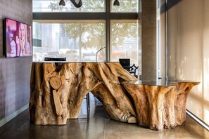 Lobby - Placemakr Music Row (Nashville)