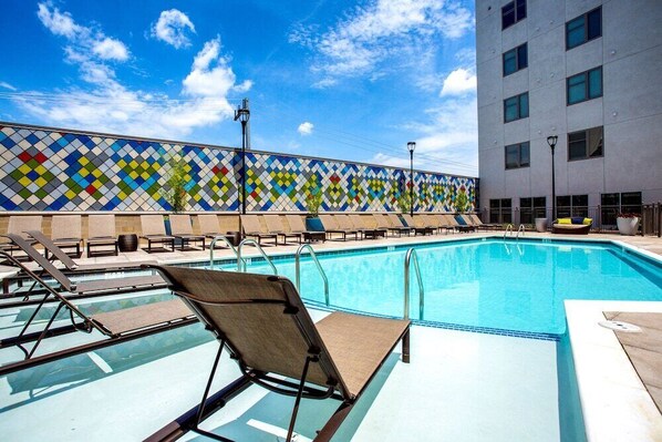 Pool - Placemakr Music Row (Nashville)