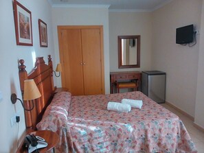 Room - Hotel Las Canteras de Puerto Real (Puerto Real)