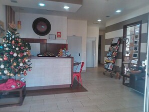 Lobby - Hotel Las Canteras de Puerto Real (Puerto Real)