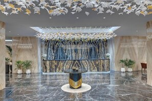 Lobby - Movenpick Hotel Centaurus (Islamabad)