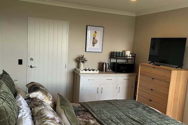 1 bedroom, Internet, bed sheets
