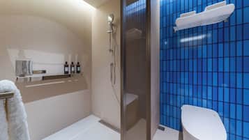 Business Room | Bathroom | Shower, eco-friendly toiletries, hair dryer, slippers