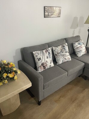 Living area - Cozy and fully furnished apartment in the heart of St. Thomas (St. Thomas)