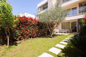 House - Sanpietro Vacation Apartment 054 (Ishëm)