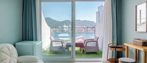 Basic Room, 1 Bedroom (204 (Ocean View, Private Terrace)) | 1 bedroom, free WiFi