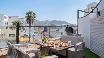 Basic Room, 1 Bedroom (106 (Ocean View, Private Terrace)) | 1 bedroom, free WiFi