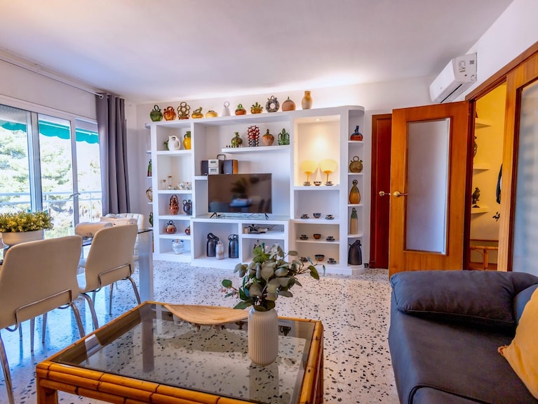 Exclusive Lussol Beach Apartment With Pool In Callafel - Calafell