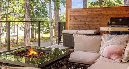 Packwood River Cabin, Mystical Mushroom Manor
