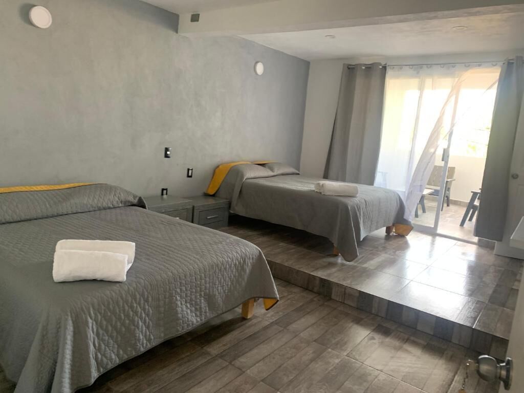 Familiekamer, balkon, uitzicht op binnenplaats