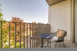 Apartment, Smoking | 1 bedroom - The Heart of Balham Stylish 1bed Flat With Balcony (Moffat)