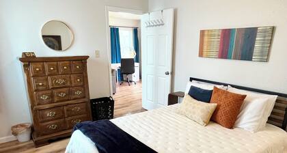 Pet-friendly Ground-lvl Queen Laundry 30+days