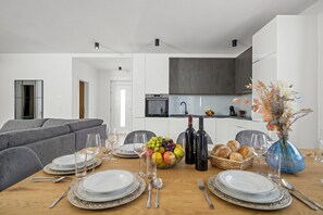 Dining area - Villa Terris Pool & Jacuzzi, Labin, Croatia (Labin)