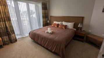 Blackout drapes, soundproofing, iron/ironing board, free WiFi