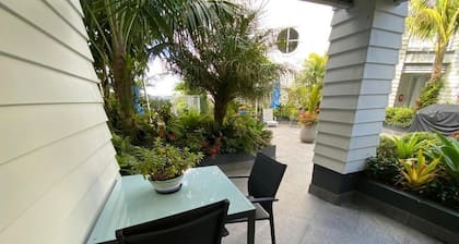 Paihia by the Sea