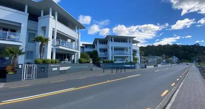 Paihia by the Sea