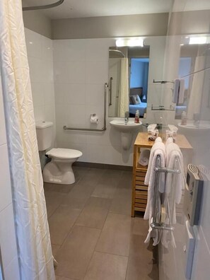 Bathroom - Paihia by the Sea (Paihia)