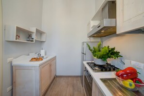 Fridge, microwave, oven, stovetop - Archi Home Lecce In Town Centre, Lecce, Italy (Lecce)