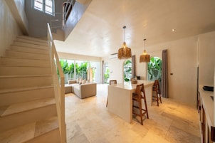 Villa, Balcony, Garden View | Interior