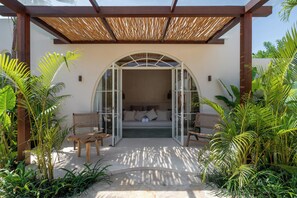 Deluxe Double Room, Pool View | Terrace/patio