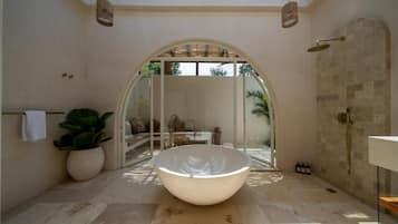 Double Room, 1 King Bed, Patio, Pool View | Bathroom | Free toiletries, hair dryer, towels, soap